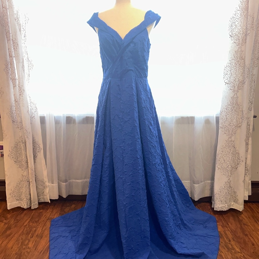 Royal Blue Off Shoulder Ball Gown Size 16 Textured Prom Formal Dress